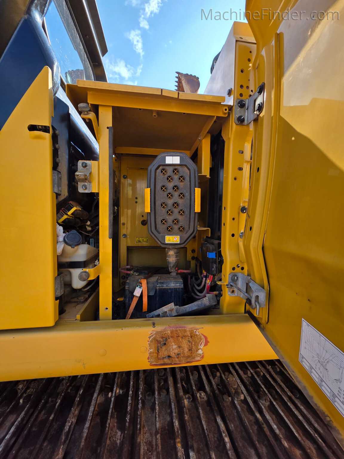 Caterpillar 320D 2021 — foto 10
