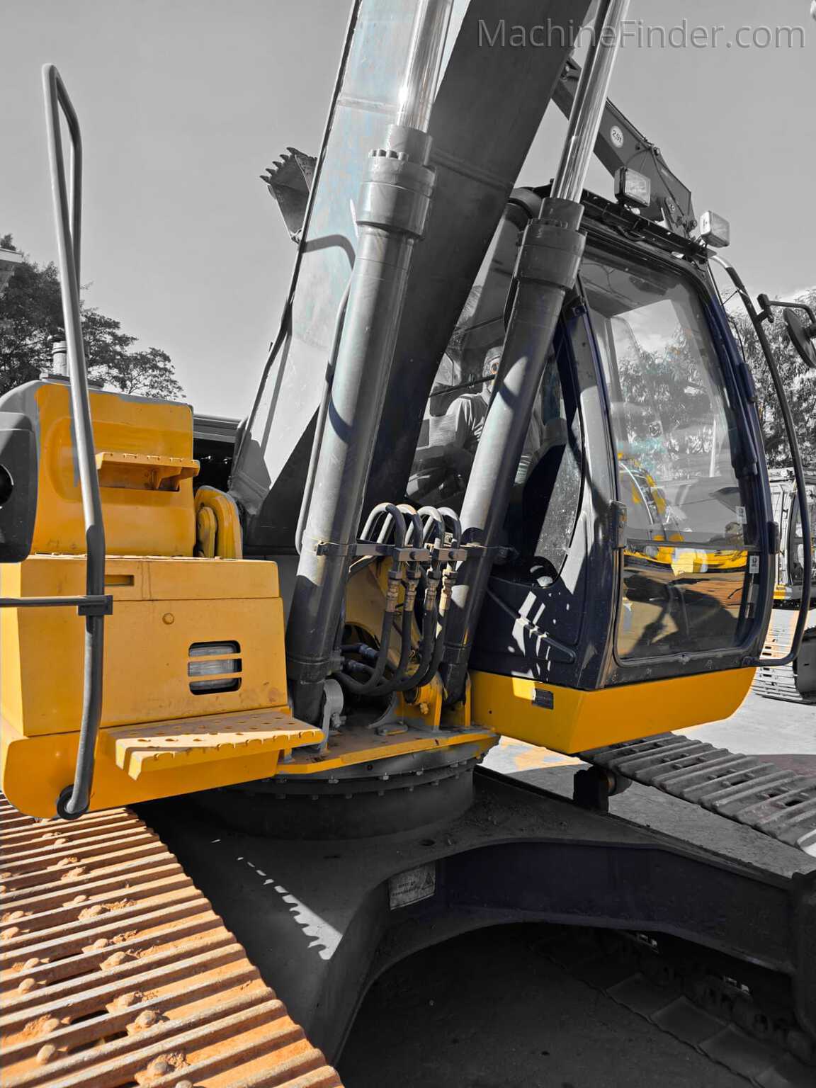 John Deere 200 G 2020 — foto 3