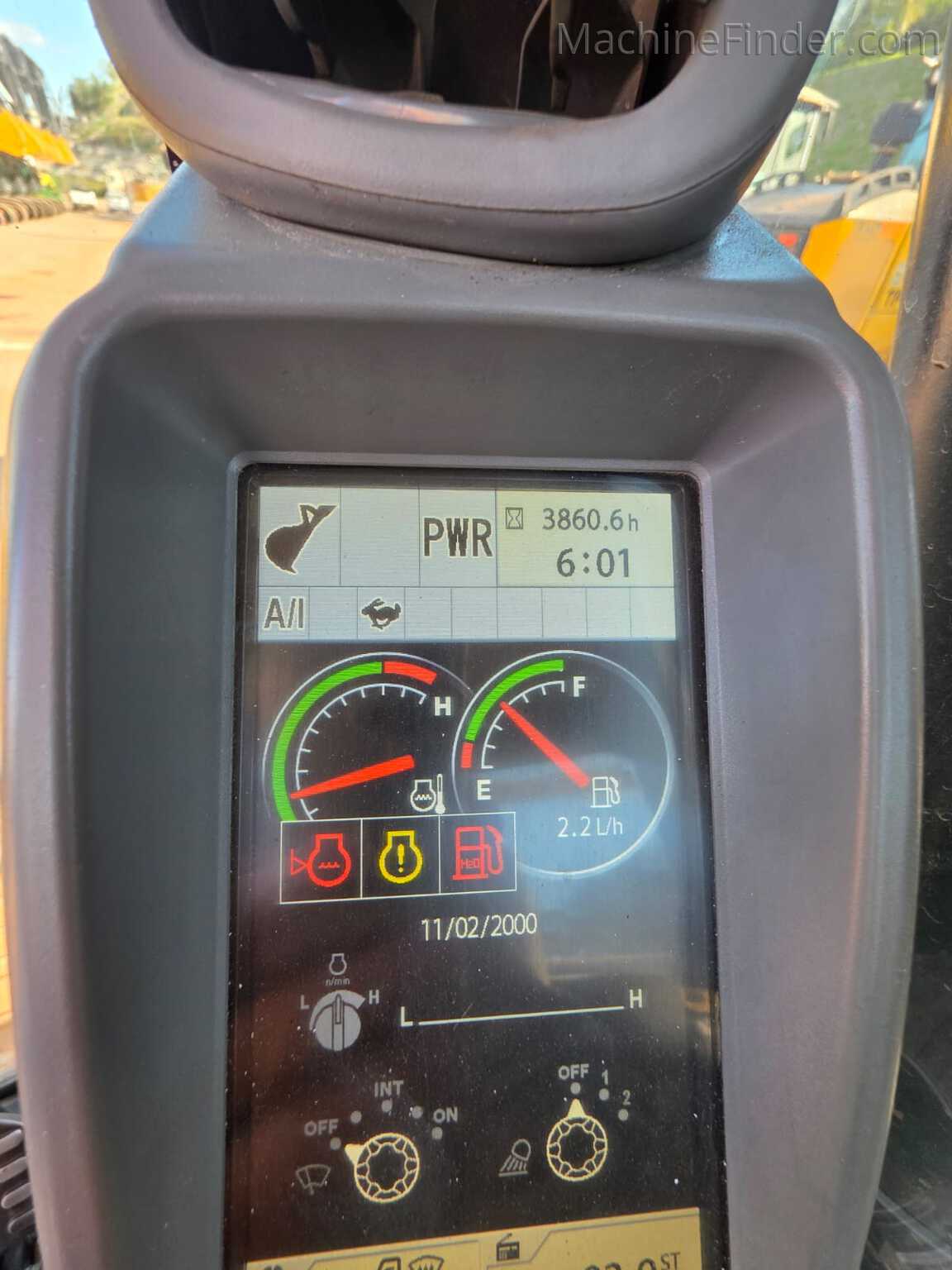 John Deere 200 G 2020 — foto 8