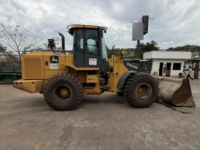 John Deere 624K 2021 — Pás Carregadeiras
