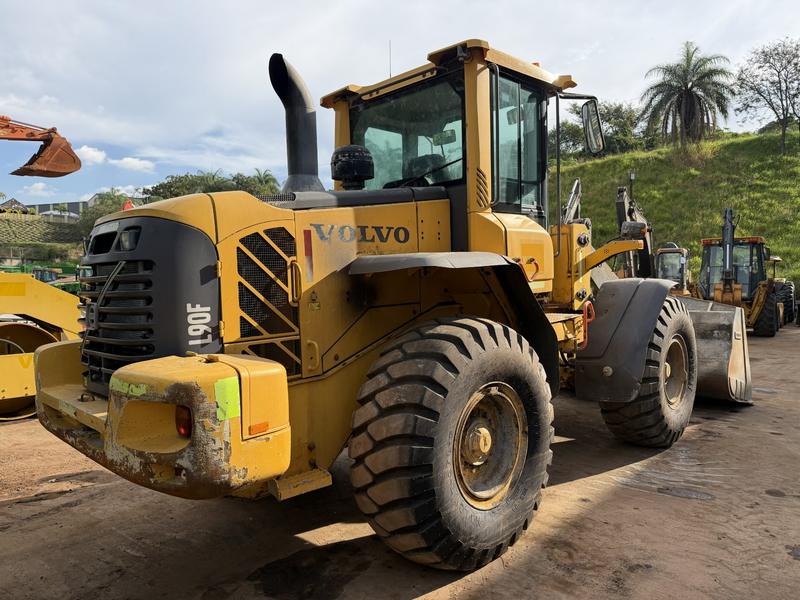 Volvo L90F 2022 — Pás Carregadeiras