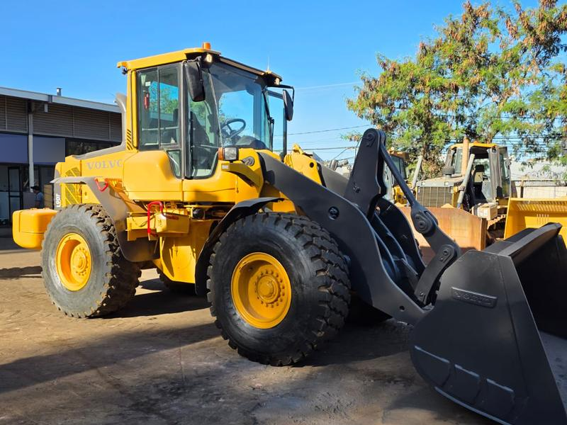 Volvo L90F 2022 — Pás Carregadeiras