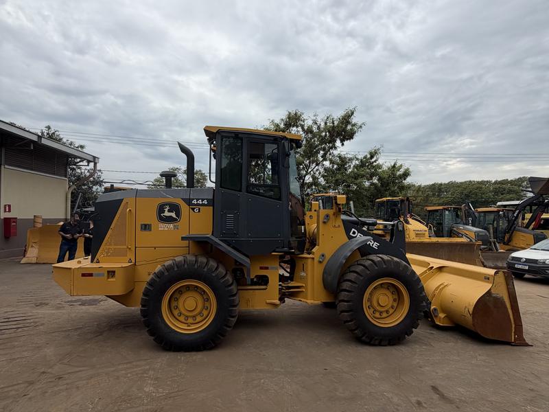 John Deere 444G 2024 — Pás Carregadeiras